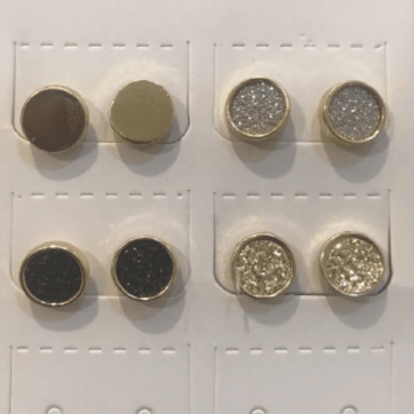 Four Color Round Stud Earring Set 4Pair - Picture 8 of 8